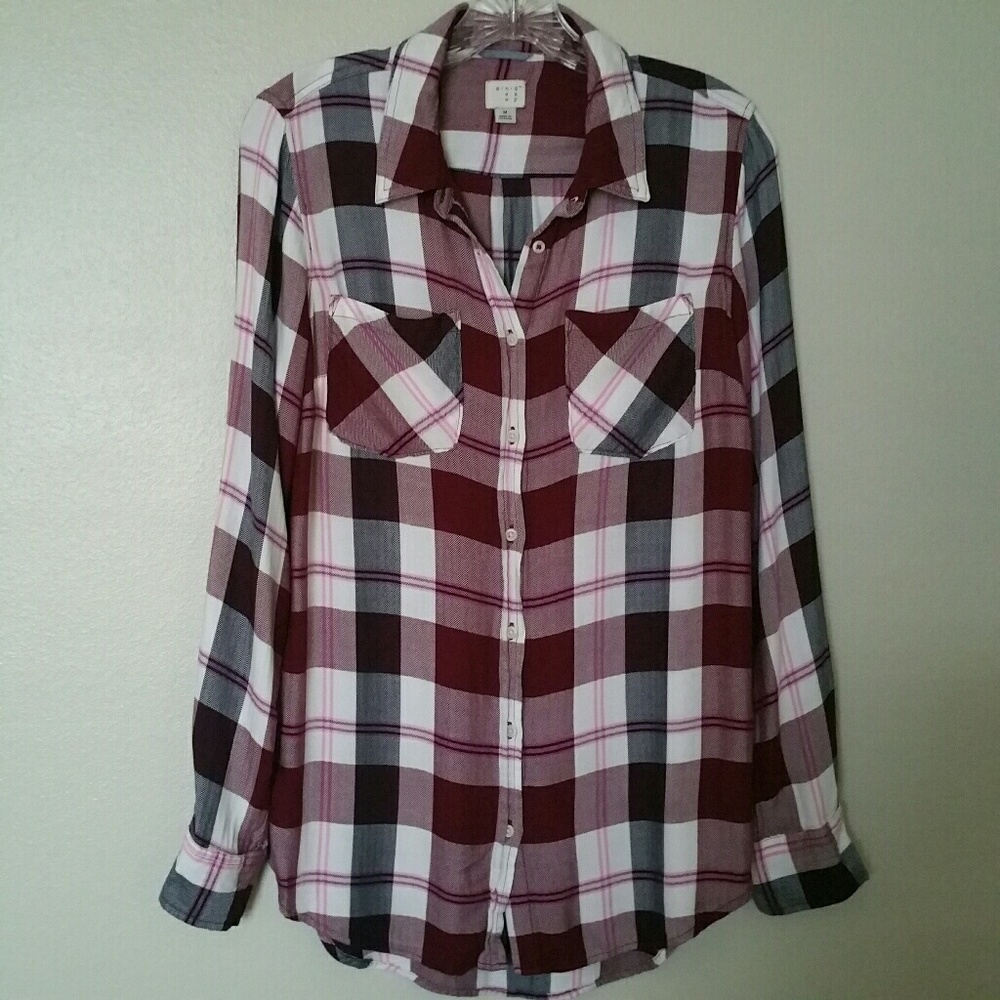 A New Day Wine/Plum Plaid Button Up Top sz M